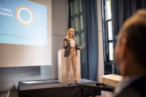 The Six Helpers – A Tool to Create Winning Presentations for Leaders
